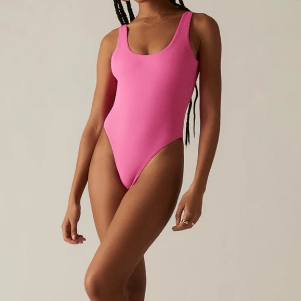 NWT Kith Demi One Piece Bathing Suit Ultra Pink Women's Swimsuit